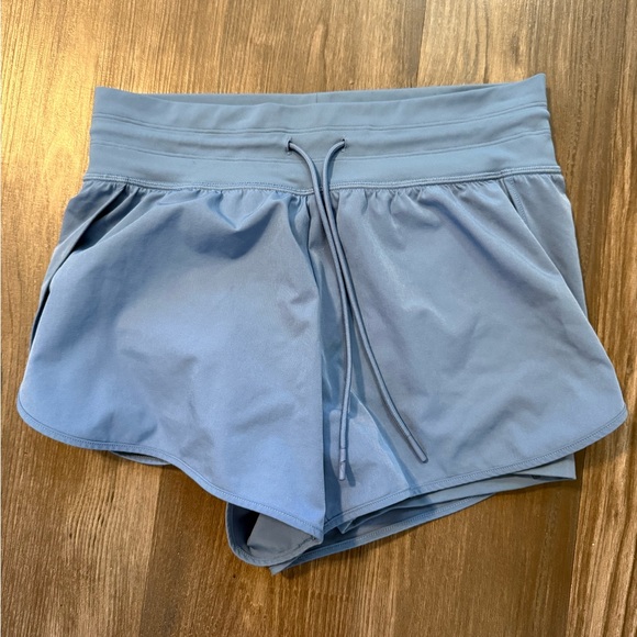 Vuori Daily Speed Short 2.5” - Picture 4 of 4